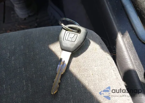 2001 Honda Accord 2.3 Lx из США, поврежденный, VIN 1HGCG66561A009295